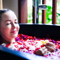 Tropical-Flower-Bath_2